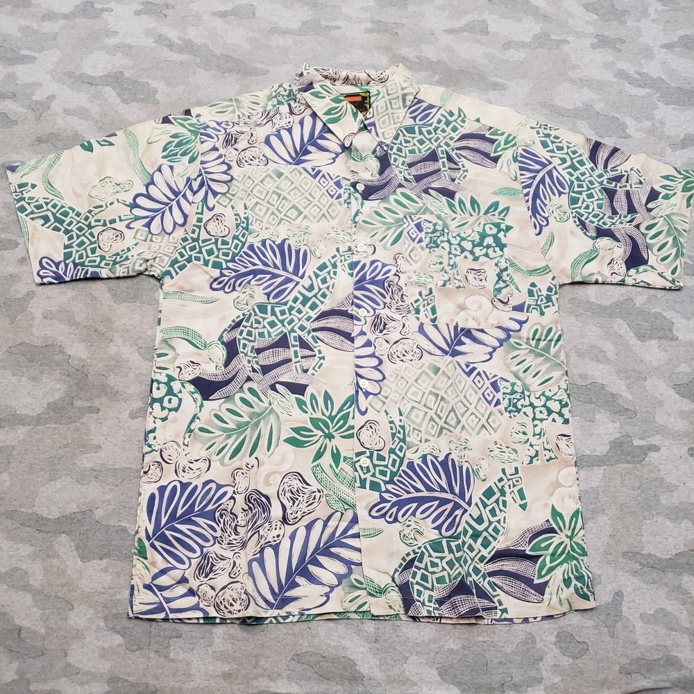 New Edition Shirt Mens Medium Tan Hawaiian Beach Giraffe Short Sleeve Button-Up